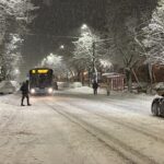 Liniile STB 116 și 425 circulă modificat din cauza acumulărilor de zăpadă | FOTO: Alexandru Stan