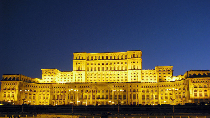 Se încheie Luna de conștientizare a endometriozei. Palatul Parlamentului va fi iluminat în galben. FOTO: zf.ro