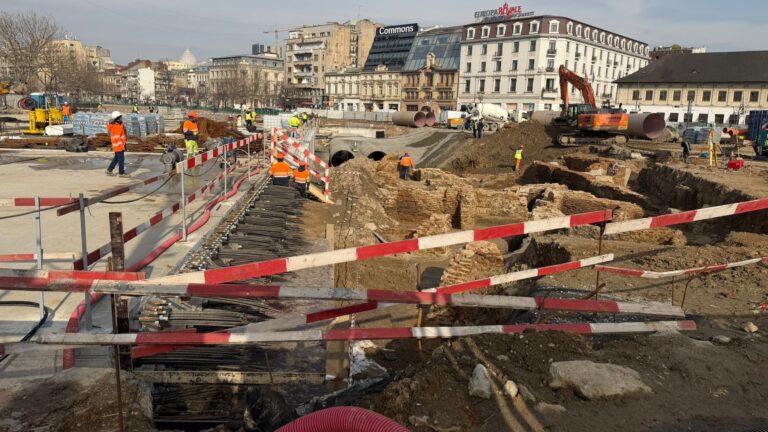 EXCLUSIV | Se toarnă beton peste vestigiile de la Unirii. Descoperirile făcute de arheologi sunt secrete și protejate de legea dreptului de autor
