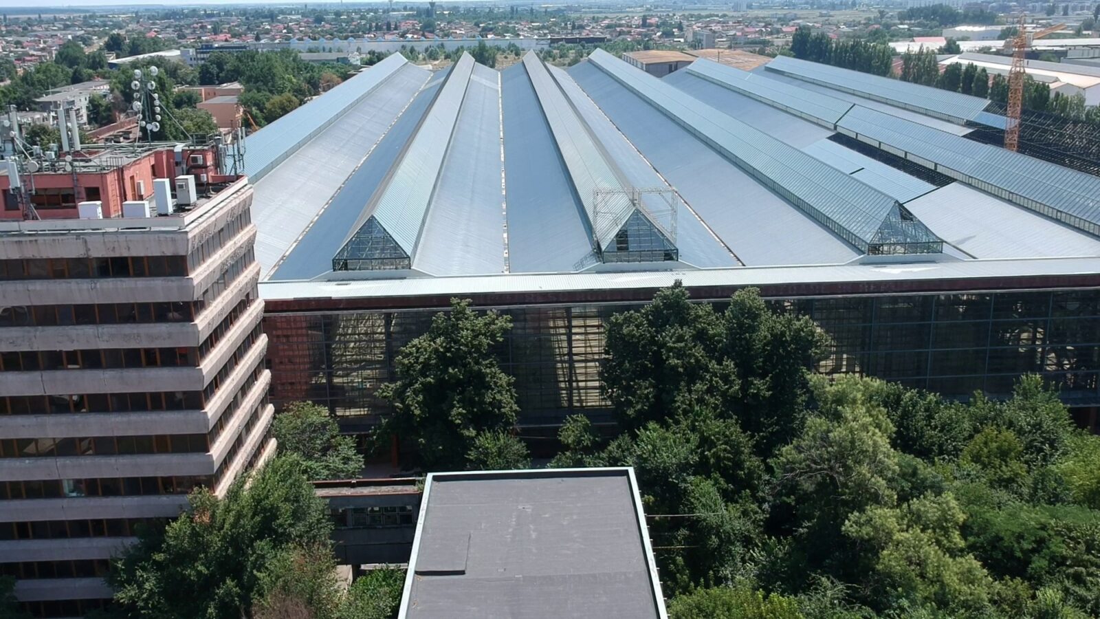 Încă 30 de milioane de euro pentru lucrările de la Hala Laminor. Foto: PS3