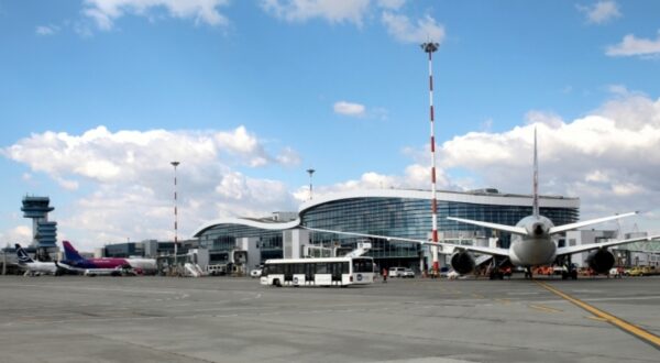 26 de zboruri spre și dinspre Orientul Mijlociu au fost anulate vineri, pe Aeroportul Otopeni