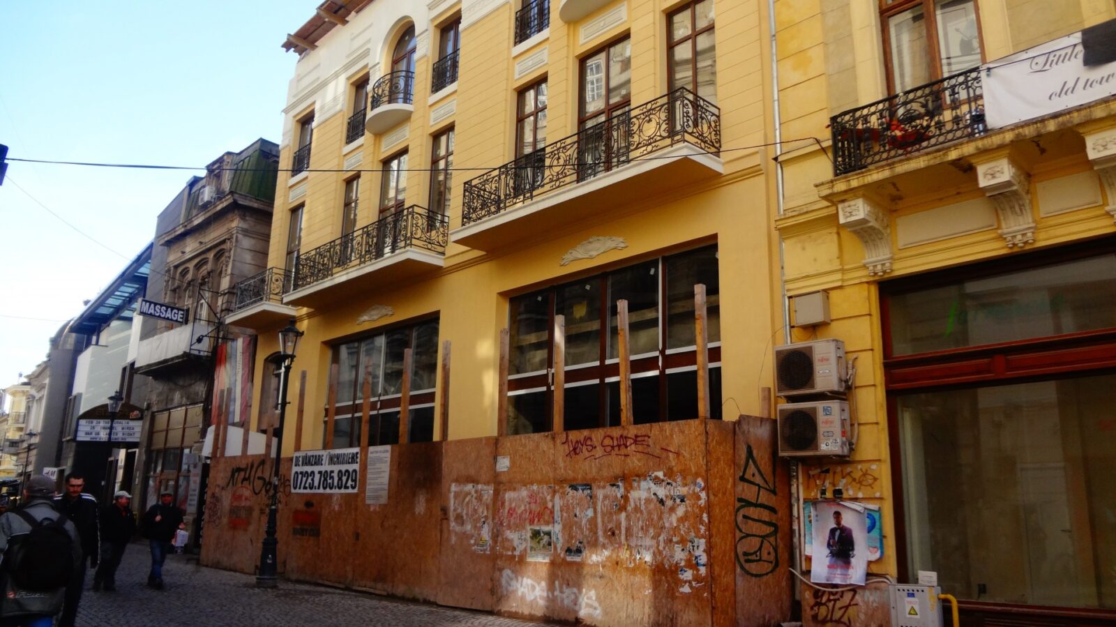 Fosta librărie istorică „George Coșbuc” va fi transformată într-un centru cultural imersiv. FOTO: bucurestiulmeudrag.ro