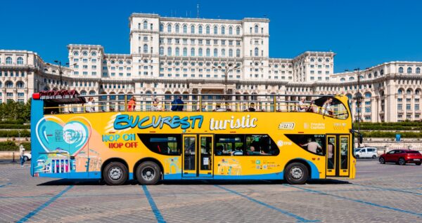 Autobuzele turistice din București
