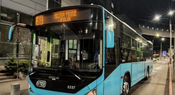 Autobuzele liniei 619