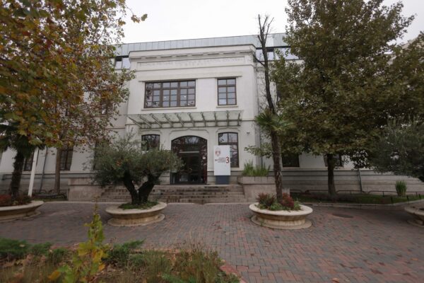 DNA face descinderi la Primăria Sectorului 3. Sunt vizați viceprimarul și directorul Poliției Locale