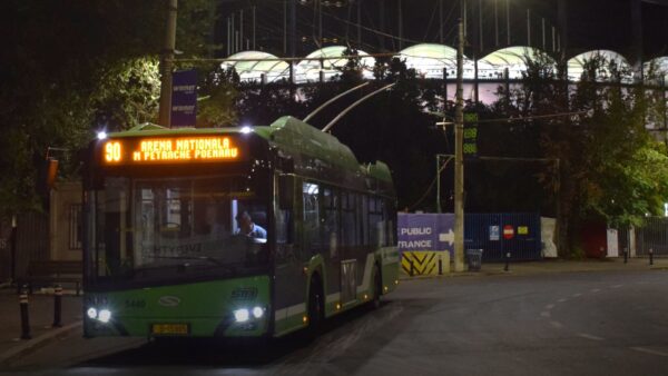 Șase linii STB sunt deviate, joi seară, pentru concertul Iron Maiden. Alte cinci vor avea program prelungit