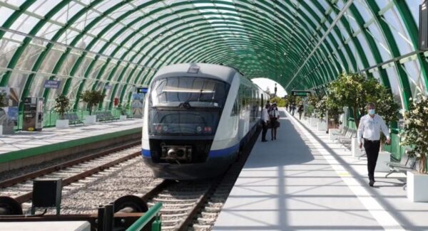12 trenuri CFR din Gara de Nord către Aeroportul Otopeni vor fi anulate la finalul lunii mai | FOTO: CFR Călători