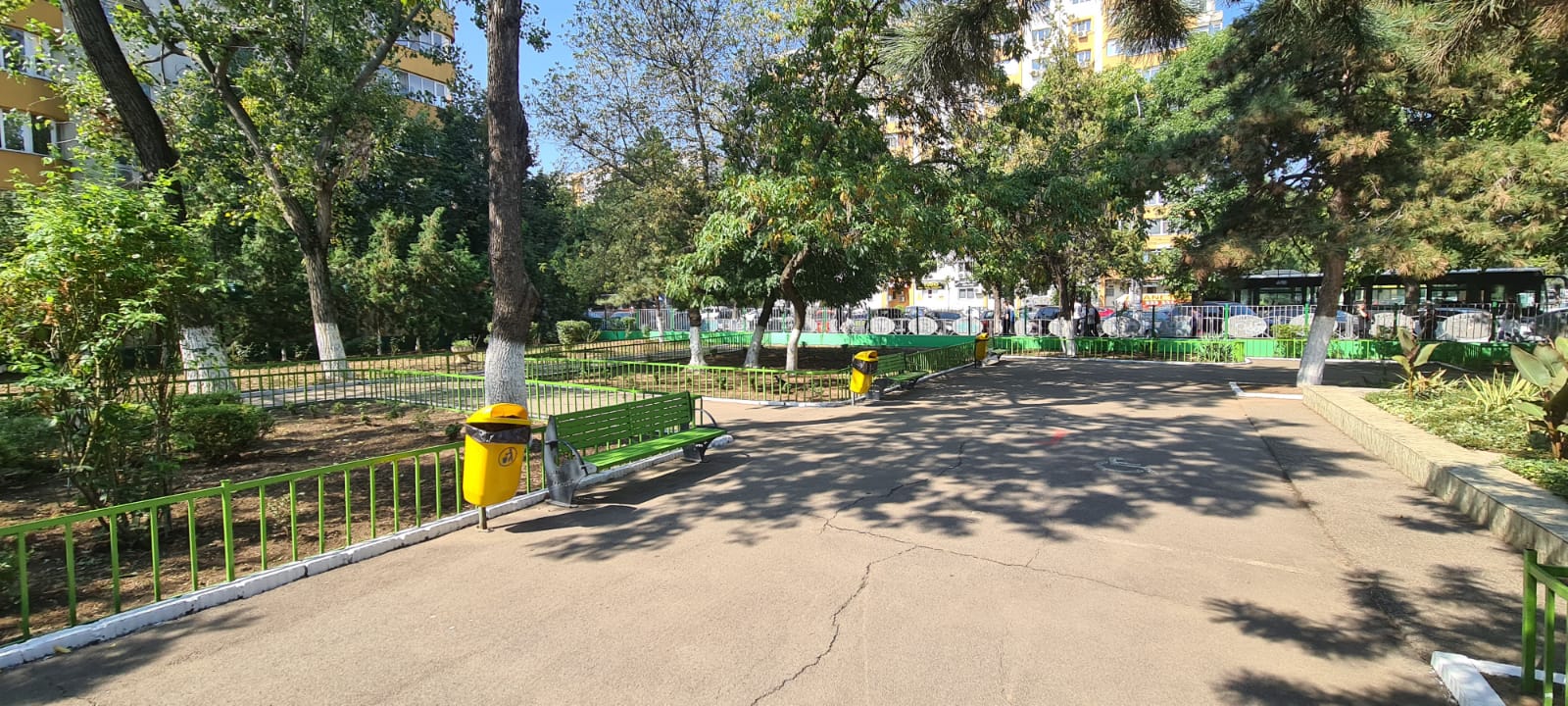 Cum au fost umflate facturile pentru întreținerea spațiilor verzi din Sectorul 5. Mii de metri pătrați facturați în plus. Foto: Amenajare Edilitară S5