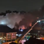 Incendiu puternic în Sectorul 5. Foto: Facebook/ Adrian Sendulescu