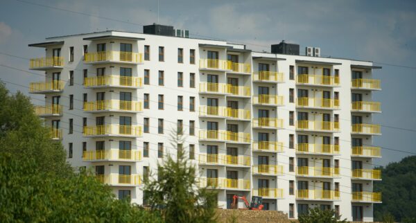 Sectorul 4 căutat apartamente noi