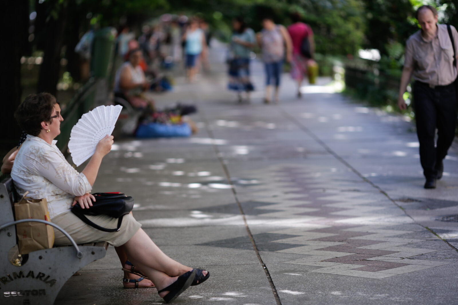 Cod roșu de caniculă în București. Temperaturile urcă până la 41 de grade Celsius
