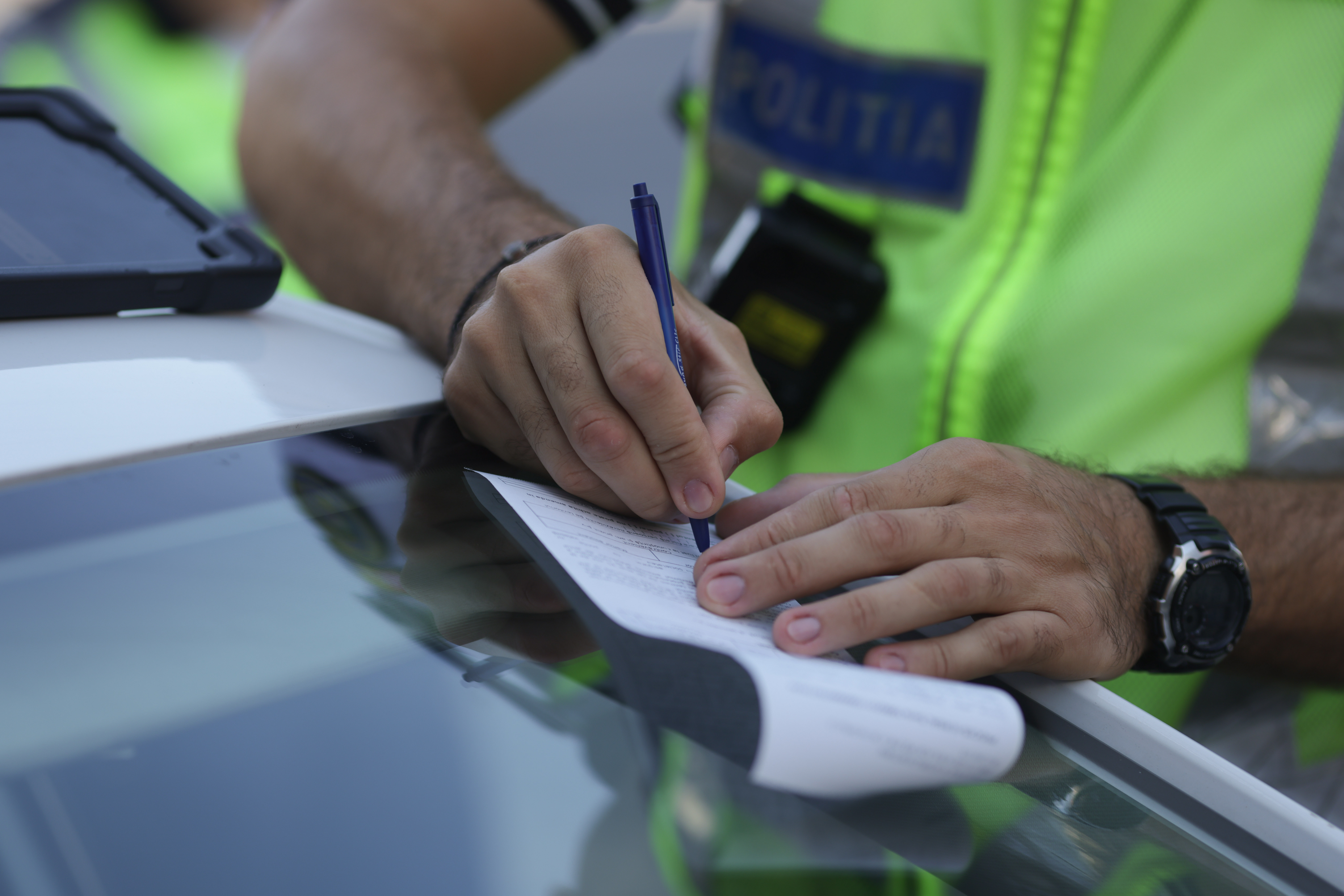 Amenzi de peste 30 de mii de lei pentru șoferii din Capitală. Polițiști au verificat starea tehnică a mașinilor
