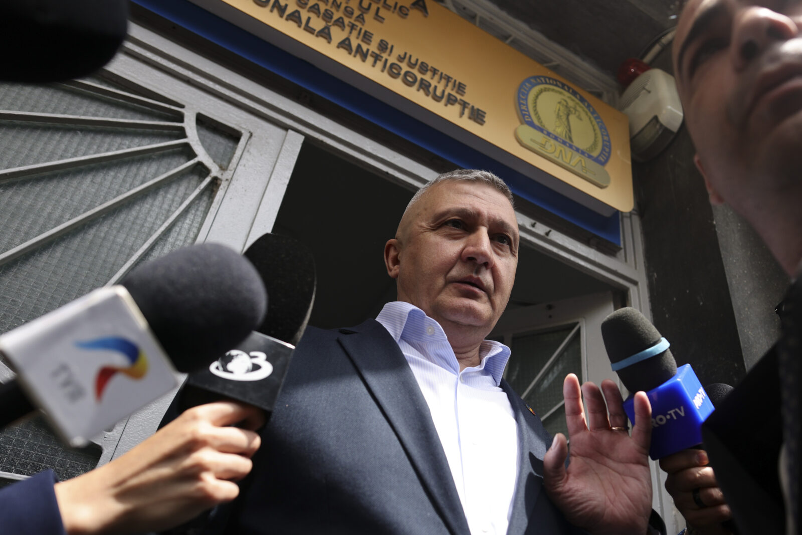Favoruri pentru locuri speciale la Universitatea de Sport din Capitală. Studenții, încadrați ofițeri MApN