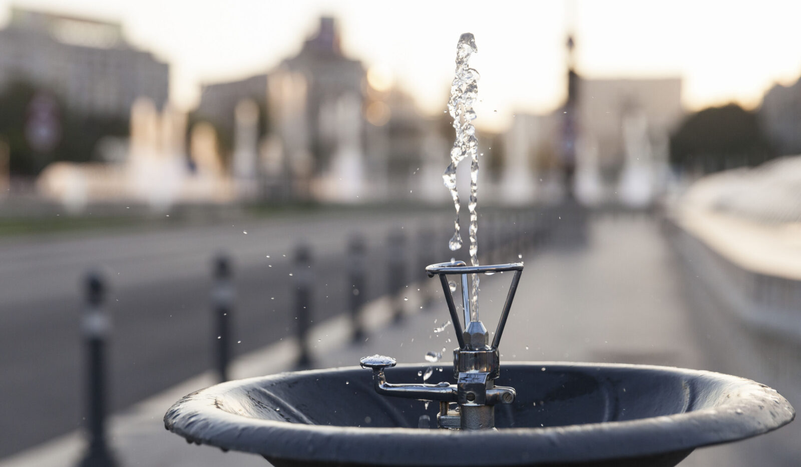 Recomandări sfaturi pe timp de caniculă în București
