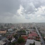 METEO | Avertizare nowcasting de ploi torențiale și grindină în București