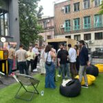 Bucureștiul „imaginat” cu ajutorul inteligenței artificiale, într-o instalație interactivă la un studio de arhitectură