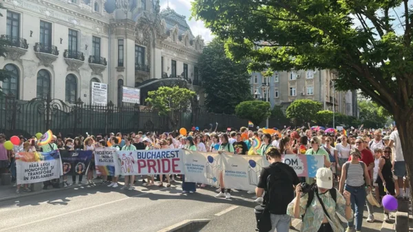 Bucharest Pride 2026 pe Calea Victoriei. Peste 100.000 de cetățeni solicită recunoașterea parteneriatului civil în România. Foto: Arhivă