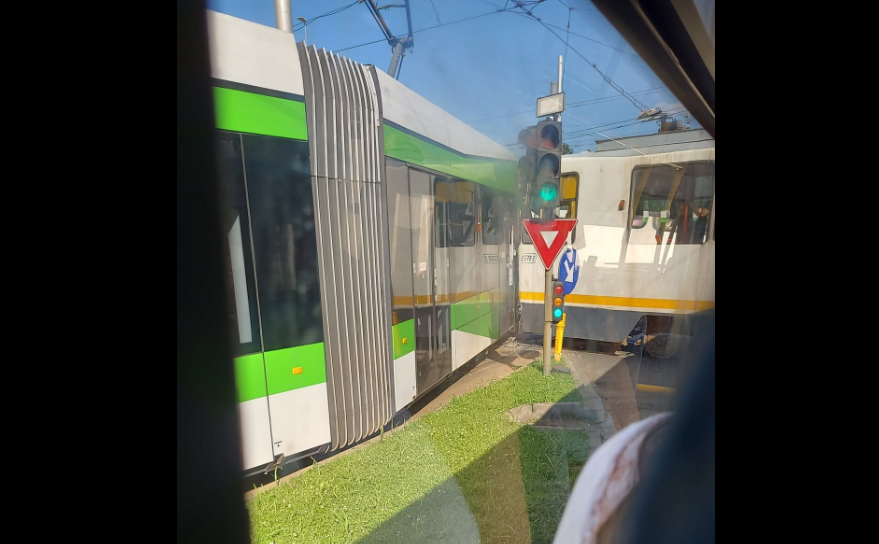 Două tramvaie s-au ciocnit în zona Obor. Foto: FB/ Info Trafic Bucuresti si Ilfov