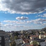 Vreme caldă în București, cu posibile ploi pe timp de noapte. ANM a emis prognoza specială