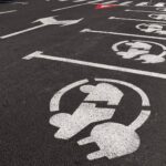Șapte stații de încărcare ultra rapidă pentru mașinile electrice, puse în funcțiune la Aeroportul Otopeni
