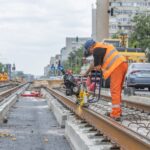 Lucrările de pe Prelungirea Ghencea avansează. Se lucrează la rețelele de utilități și la linia de tramvai | FOTO: PMB