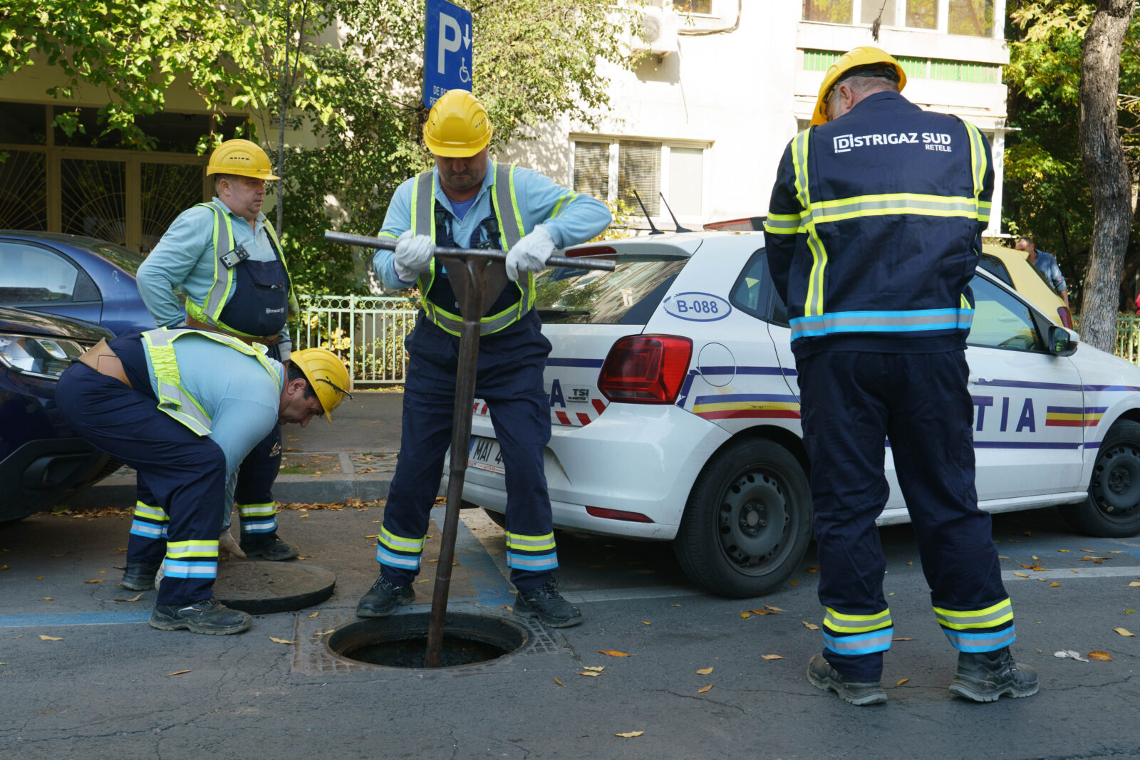 Primăria Sectorului 3 vrea să cedeze gratuit către Distrigaz o conductă deviată, după ce a crescut capacitatea rutieră pe Drumul Între Tarlale | FOTO cu caracter ilustrativ: Tudor Pană/Inquam Photos