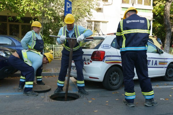 Primăria Sectorului 3 vrea să cedeze gratuit către Distrigaz o conductă deviată, după ce a crescut capacitatea rutieră pe Drumul Între Tarlale | FOTO cu caracter ilustrativ: Tudor Pană/Inquam Photos