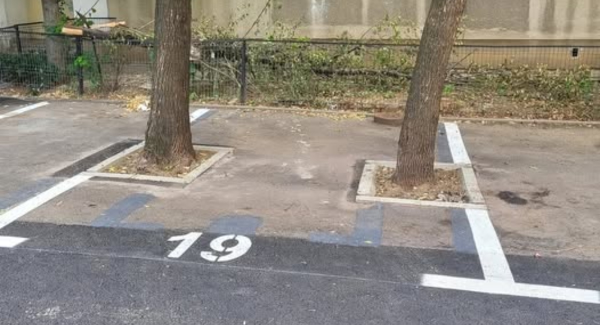 Locuri de parcare la misto Sector 4