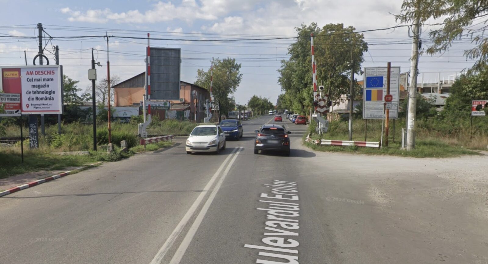 Bariera de la Andronache, defectă vineri după-amiază. CFR: A rămas în poziție închis