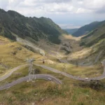 Traficul rutier pe Transfăgărășan va fi restricționat la începutul săptămânii viitoare, pe mai multe segmente de drum FOTO: INQUAM / George Călin