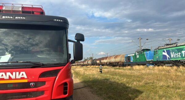 Tren de marfă vagoane cu motorină întârzieri spre București
