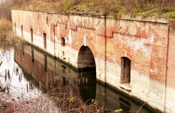 Centura de fortificaţii a Bucureştiului, inclusă în SIDU. Foto: Fortul 3 Otopeni. Sursă: Forturi.ro