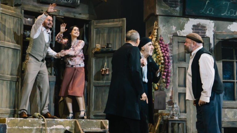 Trei piese celebre se joacă la Teatrul Național la finalul lunii august. Programul reprezentațiilor