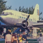 Cum se „plimbau” bucureștenii cu avionul prin Herăstrău. Povestea singurului Bar Avion din Capitală, care a funcționat până în anii '80 | FOTO: Muzeul de Fotografie / Alex Gâlmeanu