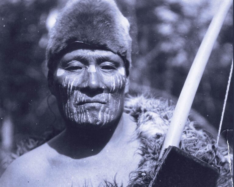 Expoziție despre popoarele indigene din Patagonia chiliană, la Institutul Cervantes 