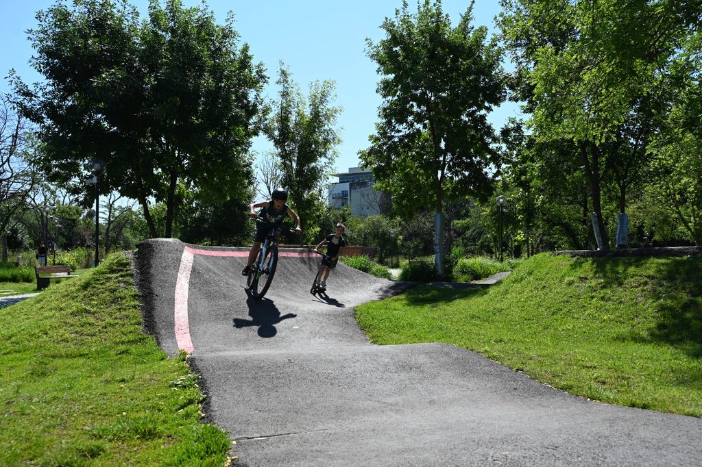 Primăria Sectorului 1 organizează Pump Track Kids Race, competiție de ciclism pentru cei mici. Până când se pot face înscrierile