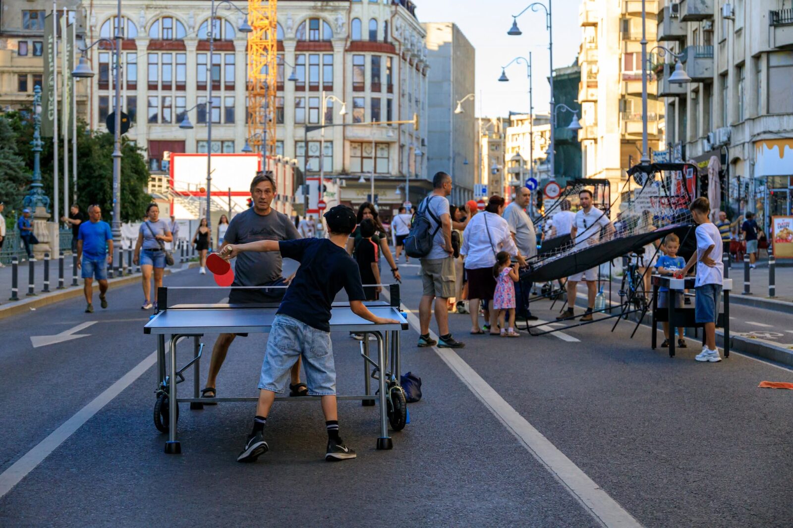 „Străzi Deschise” are loc doar sâmbătă, săptămâna aceasta. Vor avea loc activități sportive, ateliere și momente artistice pe Calea Victoriei