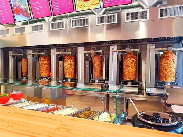 Shaormeriile unui important lanț din Capitală, închise de ANPC. Foto: FB/ Socului Kebap