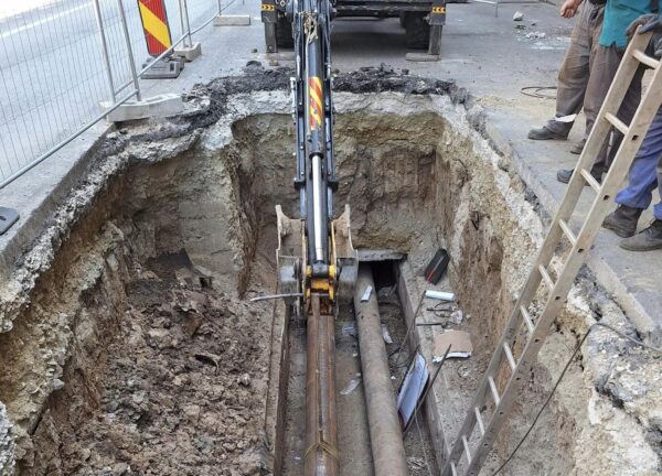 400 de blocuri fără apă caldă