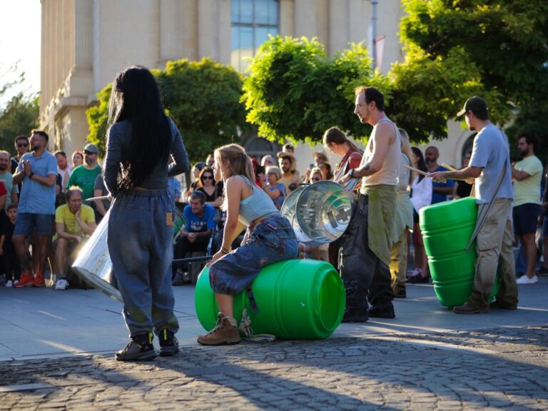 Weekend cu „Străzi Deschise”. Programul artistic și restricțiile de circulație