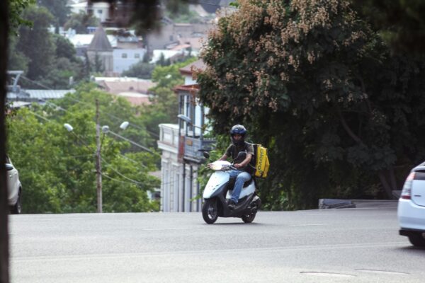 De ce sunt preferați muncitorii din Nepal