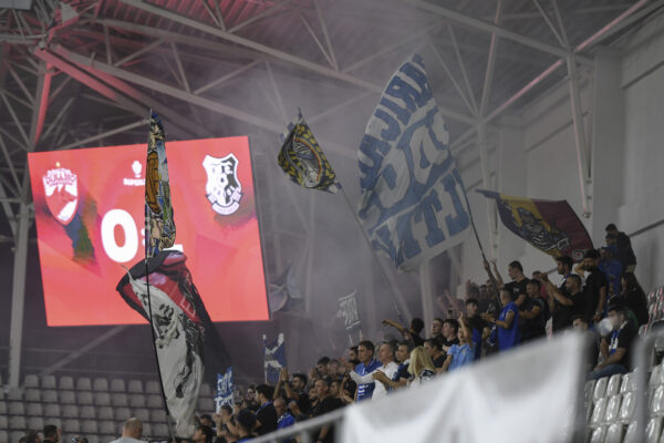 Dinamo - Farul, marcat de incidente. FOTO: INQUAM / Vali Marin