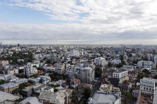 Referendum Bucureşti | Construcții în Capitală: Centralizarea autorizaţiilor de construire? Ce spune OAR. Foto: Inquam Photos / Octav Ganea