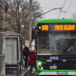 Șapte linii STB deviate.