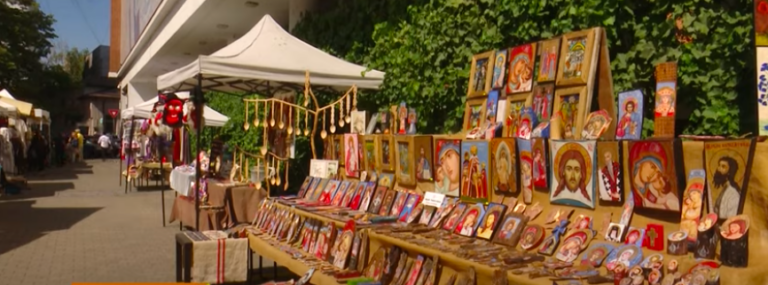 Târgul iconarilor, la Muzeul Ţăranului Român