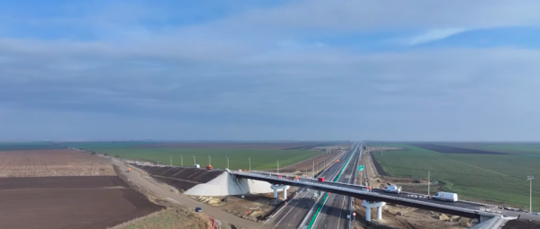 Alți 32 de kilometri din Autostrada Moldovei vor fi dați circulației, de săptămâna viitoare. FOTO: Facebook/Sorin Grndeanu