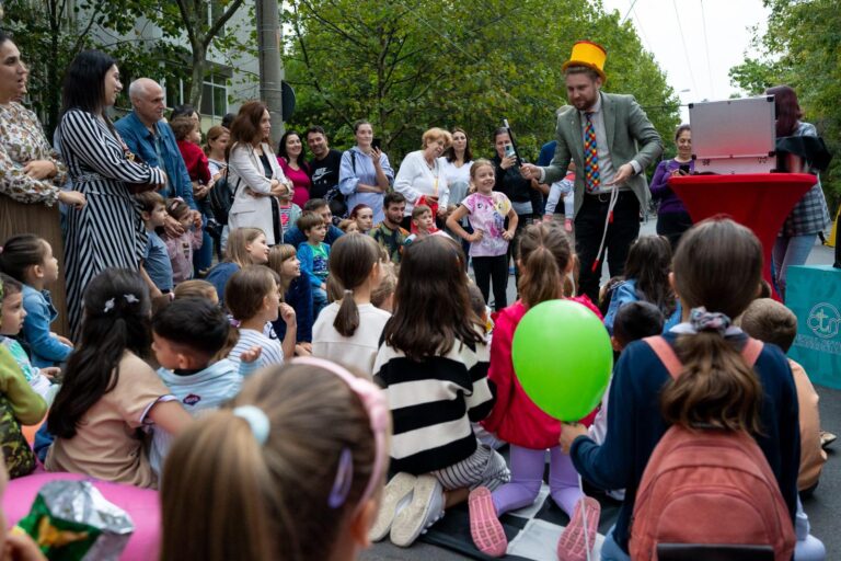 Străzi deschise – Promenadă urbană, spectacole și expoziții, în centrul Capitalei