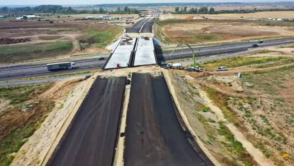 vor fi inaugurați doar 2,5 kilometri de autostradă, A1-Bâcu. Foto Pro Infrastructura