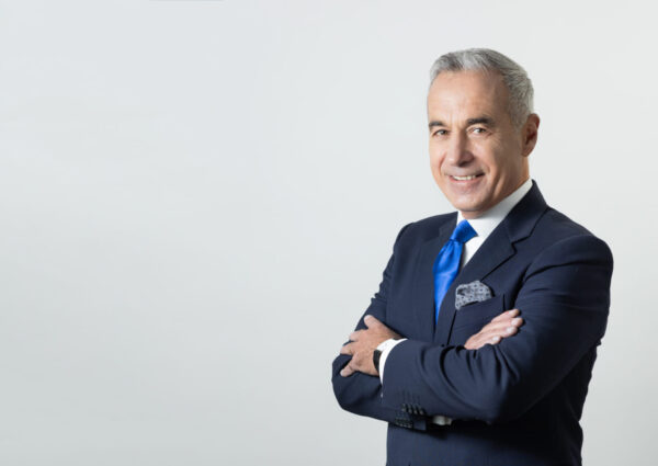 Ascensiunea lui Călin Georgescu i-a speriat pe elevii din București. Foto FB Călin Georgescu