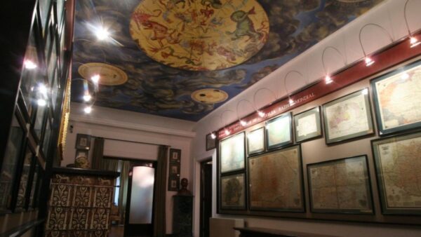 „Grădina Comunitară de la Muzeul Hărților” debutează duminică. FOTO: Muzeul Hărților